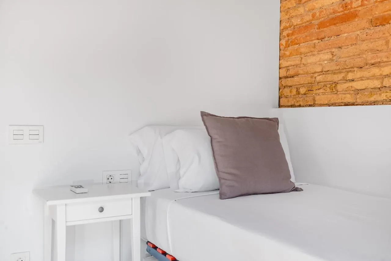 ברצלונה Lodging Apartments Modern Apartment In Downtown With Lovely Balcony 0*,